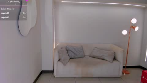 Isa Hill  online show from 12.06.24