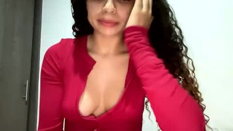 Isabella.. back again  online show from 01.27.25