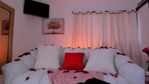 ISABELLA  online show from 02.14.26