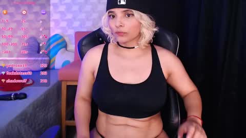 Isabella Mout  online show from 12.19.24