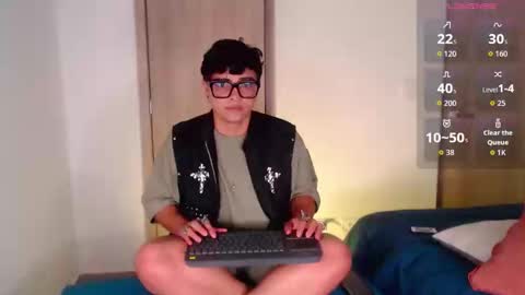 Isabella Mout  online show from 04.14.26