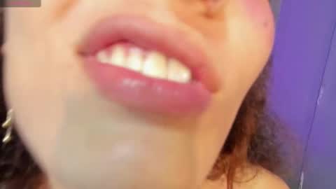 Isabella online show from 02.18.25