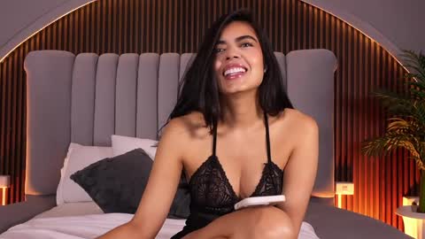 Isa  online show from 05.24.26