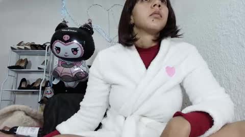 isabelle_sara online show from 03.17.26