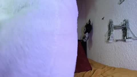 isabelle_sara online show from 04.05.26