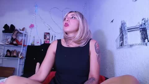 isabelle_sara online show from 06.08.26