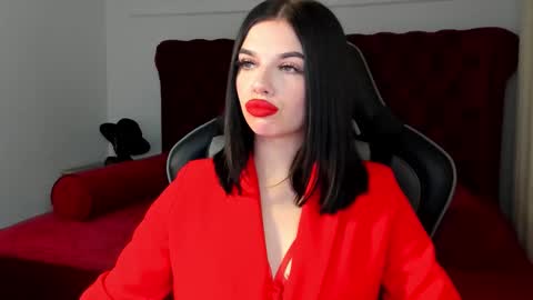 Snapshot of isabellevale chatting on 10.16.25 isabellevale online show from 10.16.25