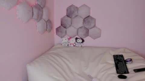 Snapshot of isabellmontt chatting on 04.09.26 isabellmontt online show from 04.09.26