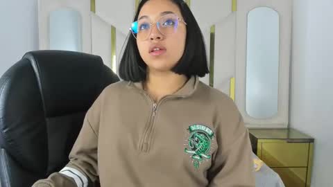 isabellrodriguez18 online show from 11.12.25