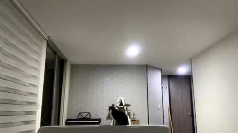 Isa online show from 09.16.25