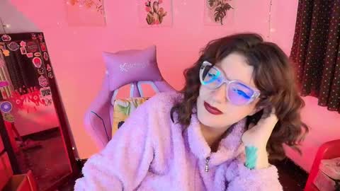 Isabella Ferrer online show from 10.30.25