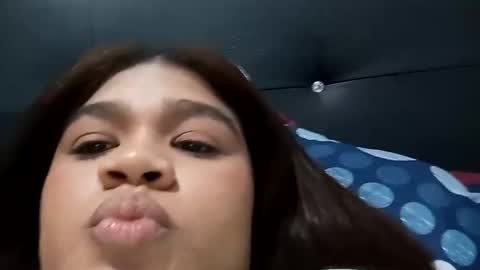 Snapshot of isamoon99 chatting on 10.14.25 Isa online show from 10.14.25