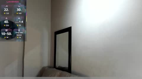 I S A  S AN D E R S  online show from 11.30.25