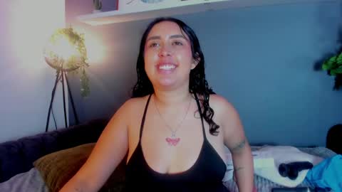 Snapshot of isaxcurves chatting on 05.23.26 Isabela Isa for lovers online show from 05.23.26