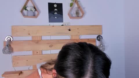 Snapshot of ishabellalopez chatting on 01.05.25 ishabellalopez online show from 01.05.25