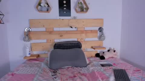 Snapshot of ishabellalopez chatting on 01.18.25 ishabellalopez online show from 01.18.25