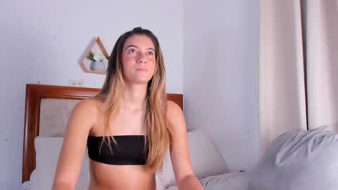 Snapshot of ishabellalopez chatting on 02.13.25 ishabellalopez online show from 02.13.25