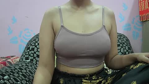 Snapshot of ishika_singh_ chatting on 04.25.26 ishika_singh_ online show from 04.25.26