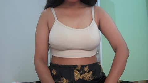 ishika_singh_ online show from 07.02.26