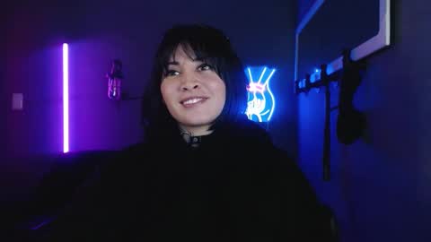 Snapshot of isis_diosa chatting on 02.07.25 Ana Maria online show from 02.07.25