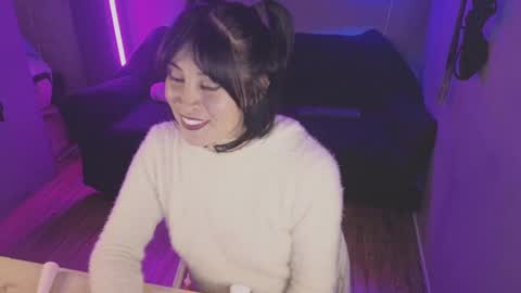 Snapshot of isis_diosa chatting on 03.12.25 Ana Maria online show from 03.12.25