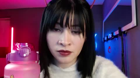 Snapshot of isis_diosa chatting on 09.08.25 Ana Maria online show from 09.08.25