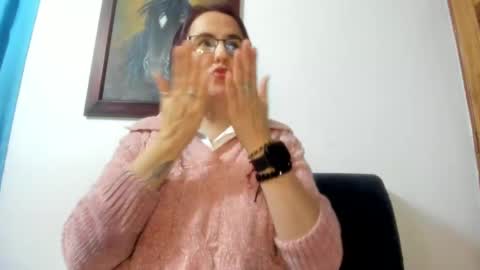Snapshot of isisblakee chatting on 05.19.26 Isis online show from 05.19.26