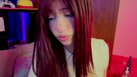 Isisjones18 online show from 06.20.26