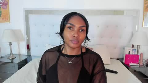 Vanessa online show from 04.10.26