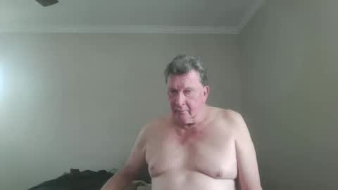 island625103 online show from 10.18.25