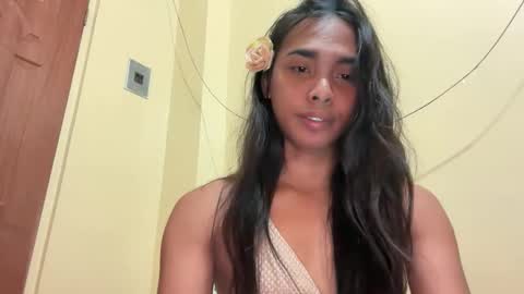 Snapshot of island_girlxxx chatting on 06.05.26 Alona online show from 06.05.26
