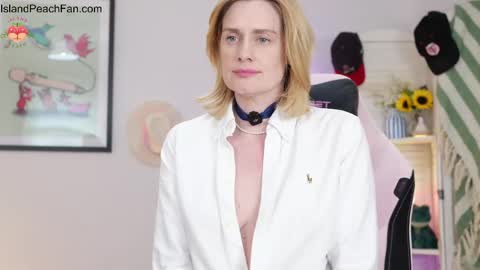 Lou  Peaches online show from 05.15.26