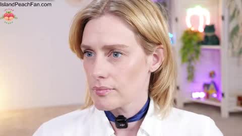 Lou  Peaches online show from 06.06.26