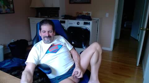 Snapshot of islandguy70 chatting on 01.19.25 Jim online show from 01.19.25