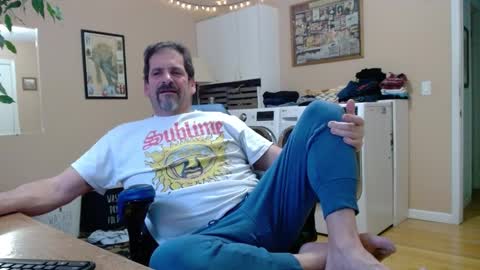 Snapshot of islandguy70 chatting on 01.21.25 Jim online show from 01.21.25