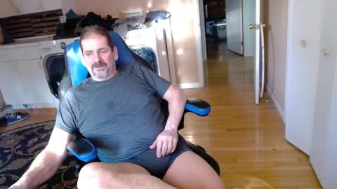 Snapshot of islandguy70 chatting on 02.14.25 Jim online show from 02.14.25
