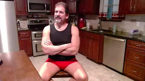 Snapshot of islandguy70 chatting on 10.13.25 Jim online show from 10.13.25