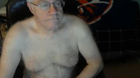 Snapshot of islesman22 chatting on 12.10.24 islesman22 online show from 12.10.24