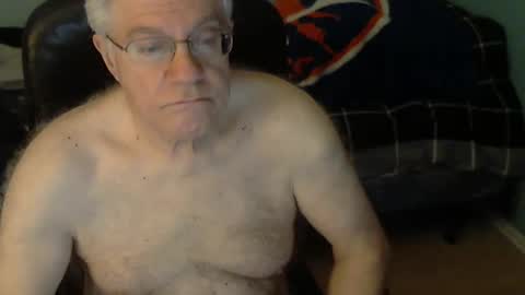 Snapshot of islesman22 chatting on 02.24.25 islesman22 online show from 02.24.25