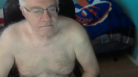 Snapshot of islesman22 chatting on 09.21.25 islesman22 online show from 09.21.25