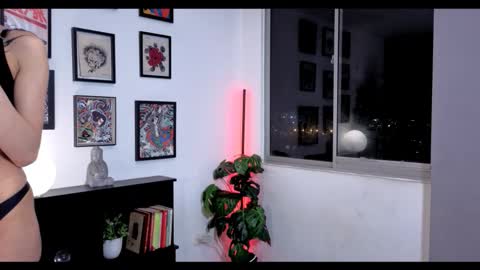 Julyane online show from 11.16.25