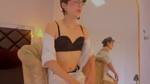 Isol online show from 04.18.26