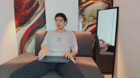 Israel online show from 11.04.25