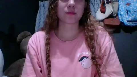 Snapshot of issa30213 chatting on 10.14.25 Issa online show from 10.14.25