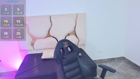 Snapshot of issa_tay1 chatting on 03.08.25 Issa online show from 03.08.25