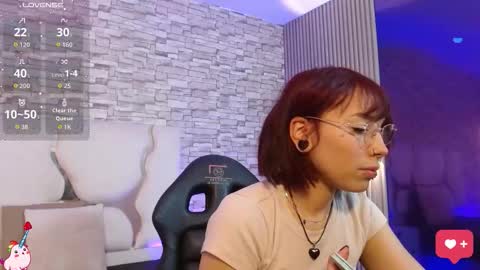 Snapshot of issa_tay1 chatting on 10.20.25 Issa online show from 10.20.25