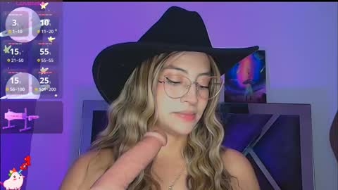 Snapshot of issabela_g1 chatting on 12.17.25 issabela_g1 online show from 12.17.25