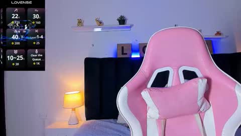 Issac online show from 11.11.25