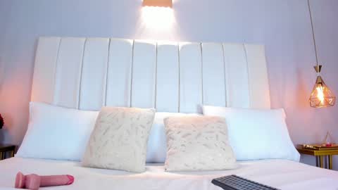 Snapshot of issacolins chatting on 12.26.24 Issa online show from 12.26.24