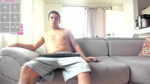 Snapshot of issalovexxx chatting on 10.03.25 Isabella  online show from 10.03.25